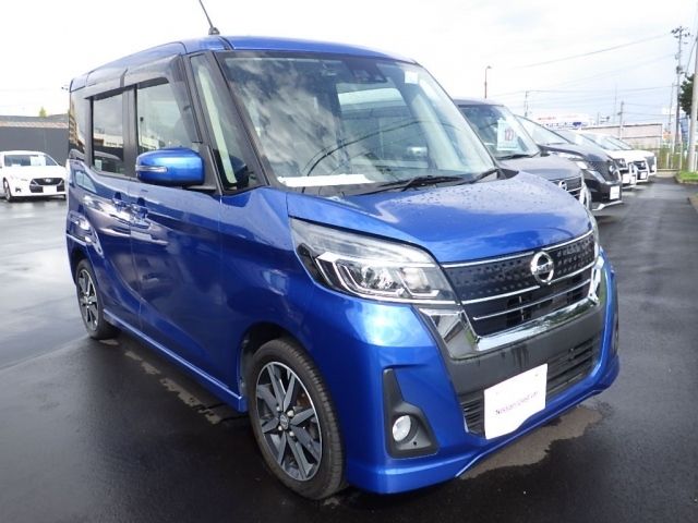 4713 Nissan Dayz roox B21A 2017 г. (NAA Tokyo)